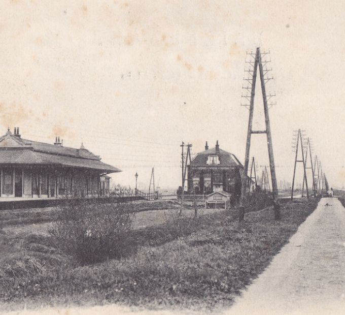 Station Loenen-Vreeland